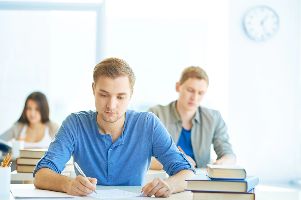 10 IELTS Writing Tips to Get Band 7+ Score