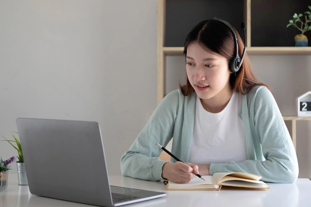 IELTS Listening Secrets: Stay Focused and Improve Your Score